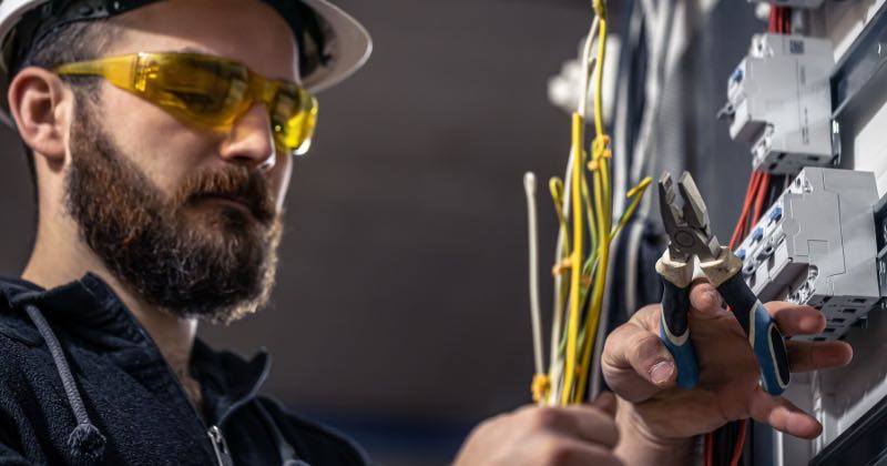 Free Electrician Course: Online Training With Certification