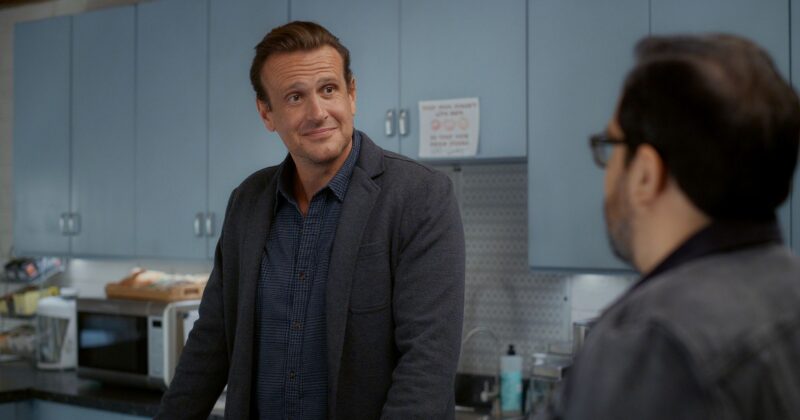 Shrinking: giro emocional, besos inesperados y decisiones difíciles en el episodio 5