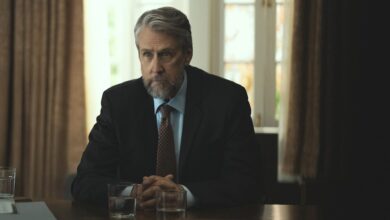 Alan Ruck Breaks Down Dean Riggs' Shocking Health Crisis in Episode 3 of Rooster