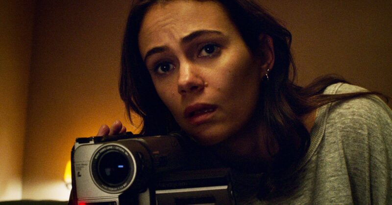 Archive 81: Why Netflix’s Haunting Sci-Fi Thriller Is Still Essential Viewing for Thriller Fans