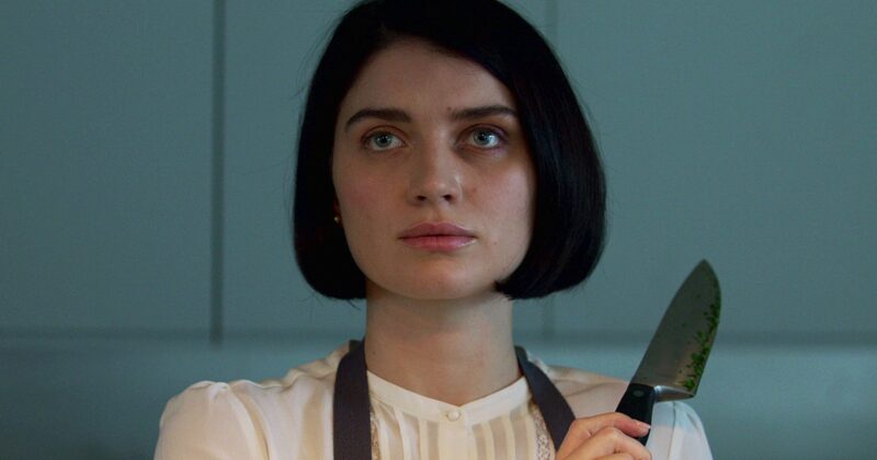 Behind Her Eyes: The Netflix Psychological Thriller That Redefines Weekend Binges