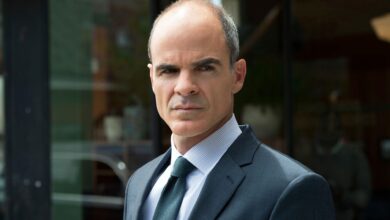 House of Cards: The Political Thriller That Reinvented Streaming TV