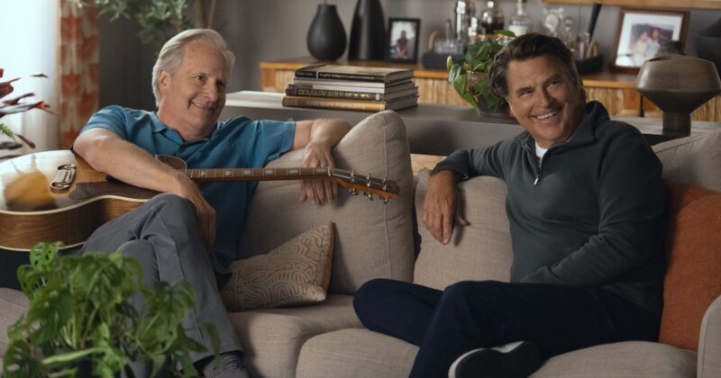 Shrinking S3E9: Jeff Daniels Shakes Up Everything in 'Daddy Issues'