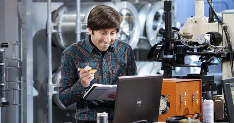 Simon Helberg Reinvents Himself: The Big Bang Theory’s Howard Turns Dark in AMC’s The Audacity