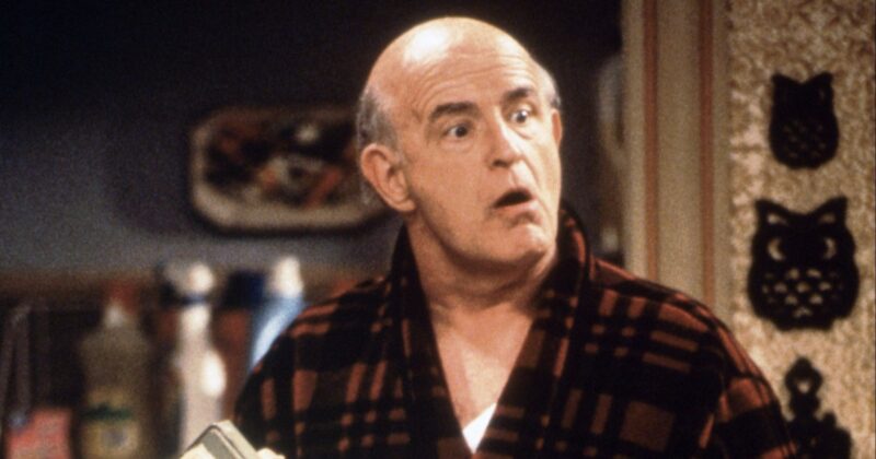 10 Everybody Loves Raymond Episodes That Don't Stand the Test of Time