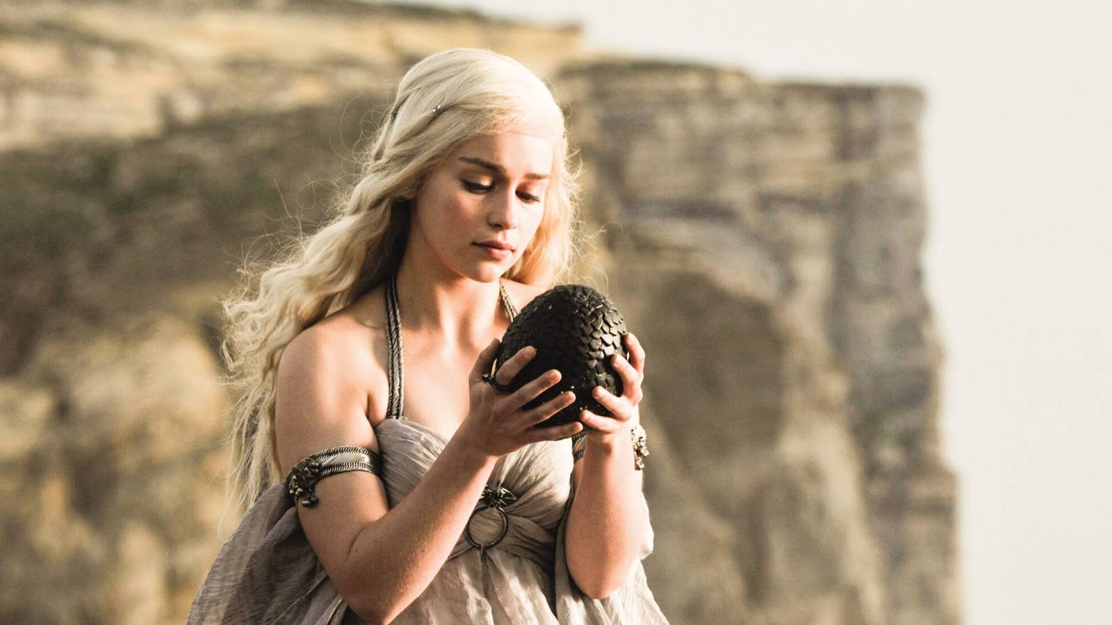 Daenerys with dragon egg in Game of Thrones