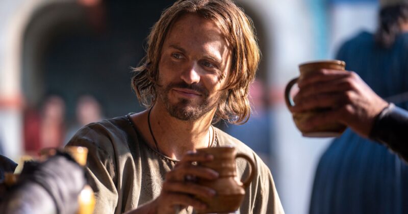 Netflix's One Piece Sets a New Standard for Live-Action Fantasy Series