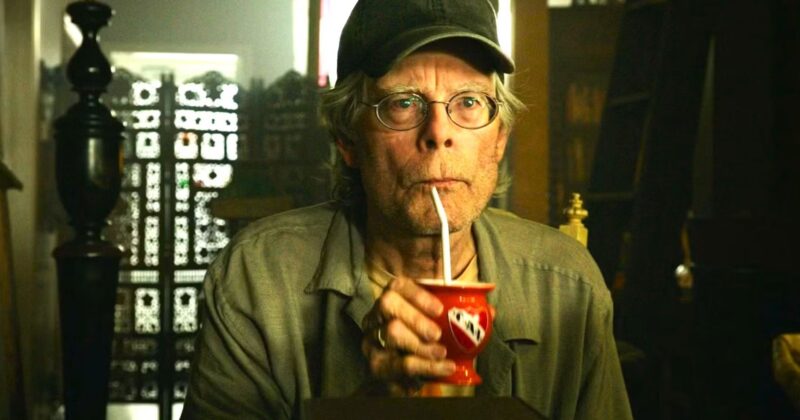 Stephen King Applauds Netflix's New Shark Thriller For Its Unforgettable Line