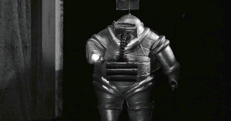 The Twilight Zone Returns: The Quiet Streaming Revival of an Iconic Sci-Fi Anthology