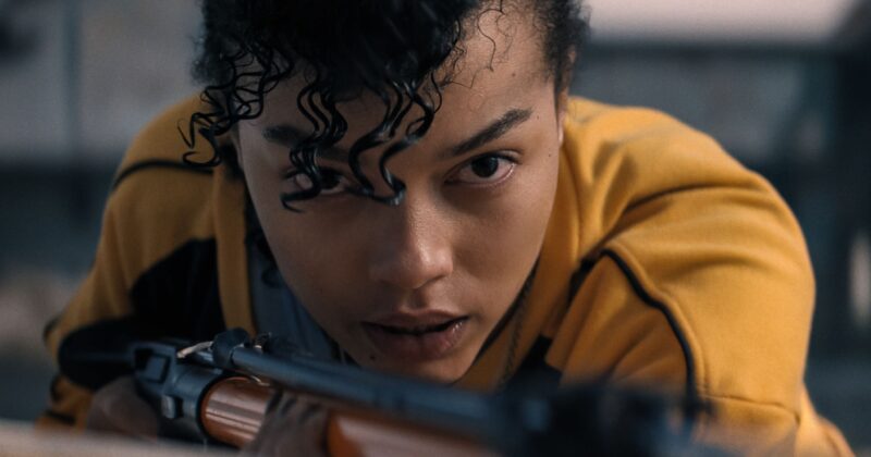 ‘Thrash’: Netflix’s Shark Thriller Delivers B-Movie Entertainment With Bloody Bite