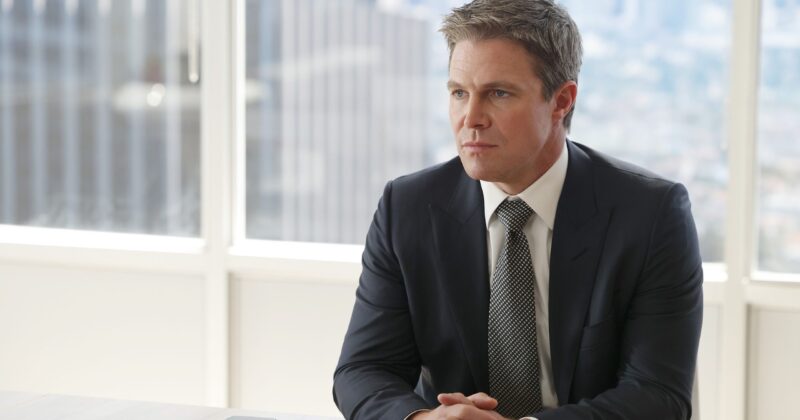 Why Stephen Amell's Baywatch Reboot Is Set Up To Succeed Where Suits LA Failed