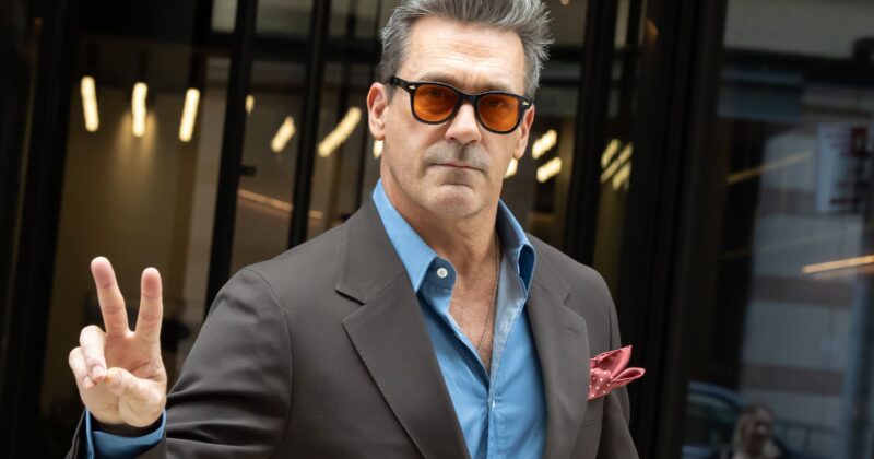 Your Friends and Neighbors: Jon Hamm Returns to Stream with a Strong Second Season Score