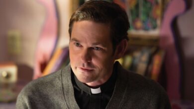 Mike Flanagan’s Ouija: Origin of Evil Arrives on Netflix, Reviving a Troubled Horror Franchise