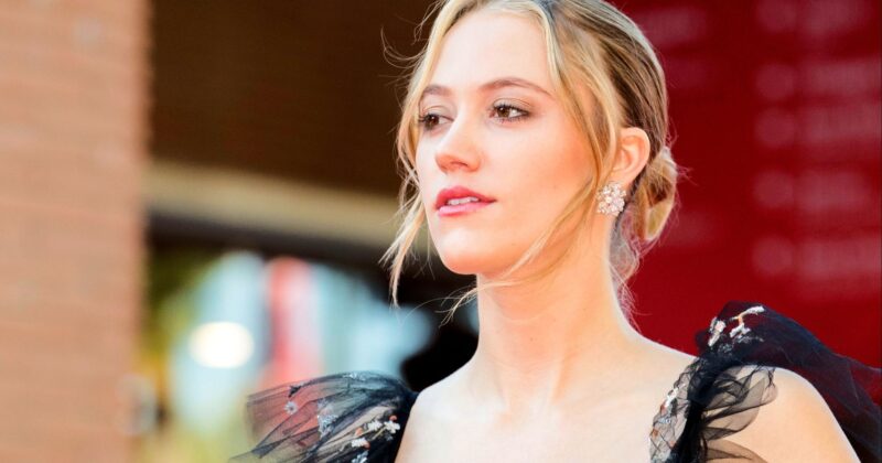 Watcher: El thriller más aterrador de Maika Monroe que redefine el miedo sin monstruos ni fantasmas
