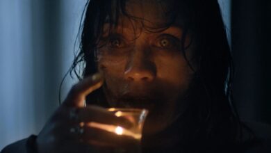 Evil Dead Burn Revoluciona la Franquicia con la Primera Posesión Animal en 45 Años