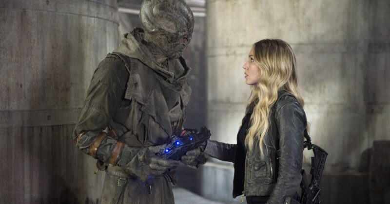 Falling Skies: La Serie de Ciencia Ficción de Steven Spielberg que Une Invasiones Alienígenas con Aventuras al Estilo Indiana Jones