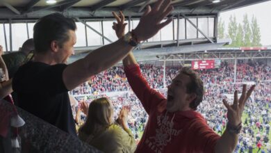 Cómo Ryan Reynolds y Rob Mac Conectan con la Esencia de Wrexham en la Temporada 5 de Welcome to Wrexham
