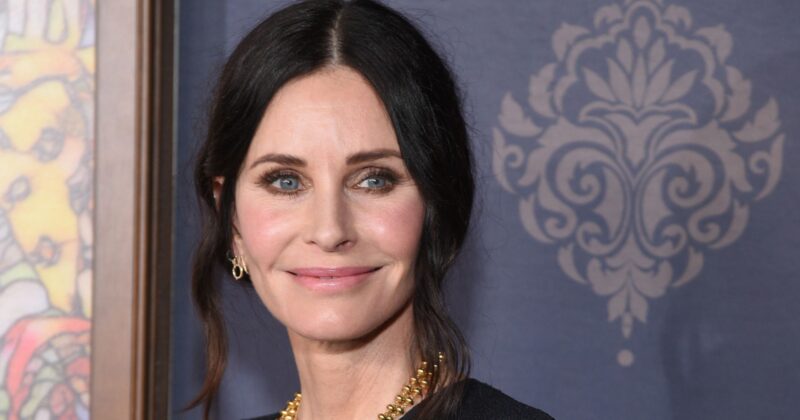 Courteney Cox dirige una inquietante adaptación cinematográfica de la serie criminal Evil Genius: Todo lo que debes saber