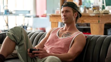 Glen Powell y Judd Apatow Unen Fuerzas en La Comedia Western ‘The Comeback King’, Fecha de Estreno Confirmada