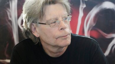 El Regreso Triunfal de The Outsider: Stephen King y su Impacto en el Streaming Global