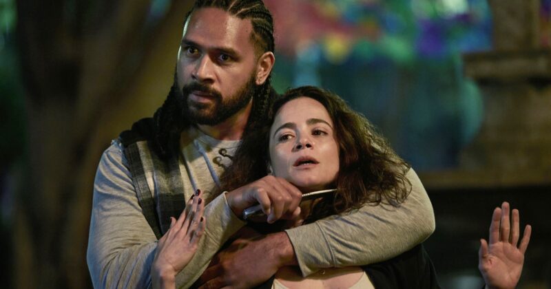 El Thriller de Acción en Netflix que Reúne Uno de los Repartos Más Sobresalientes del Streaming