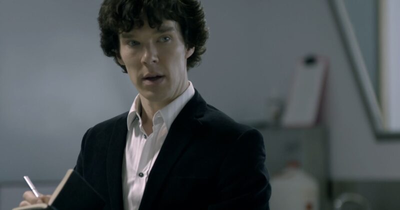 Cómo el primer episodio de Sherlock reinventó las reglas de la televisión moderna en minutos