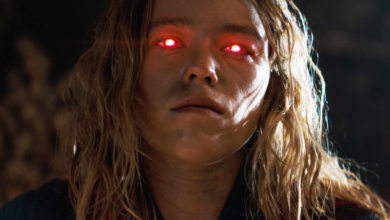 Supergirl y Lobo se unen en una aventura épica llena de acción en el nuevo tráiler de DC Universe