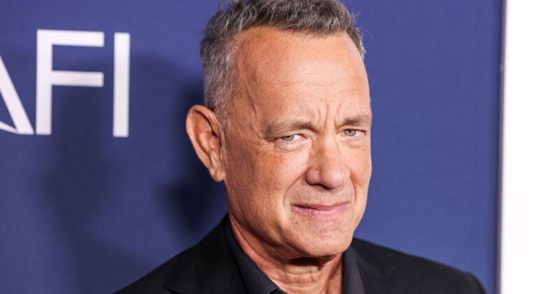 Por qué Tom Hanks Sigue Apasionado Por las Producciones Sobre la Segunda Guerra Mundial