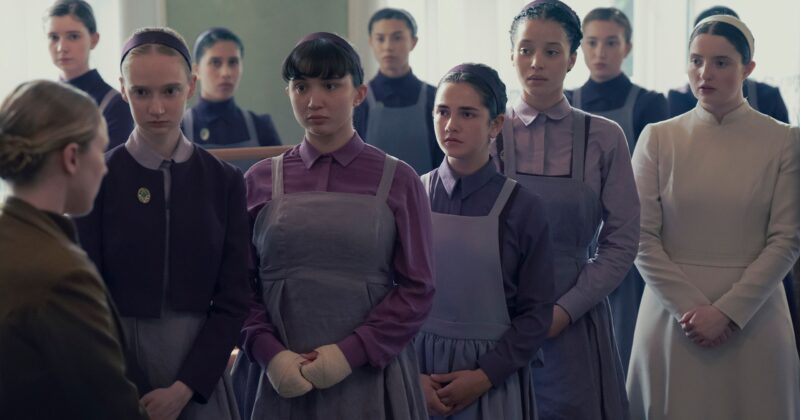 The Testaments: La Serie Distópica de Hulu Que Redefine Un Universo Inquietante