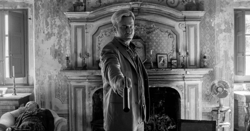 Netflix presenta el tráiler oficial de In The Hand of Dante con Gerard Butler y Oscar Isaac