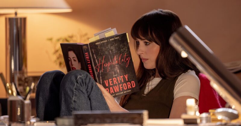 Verity: La nueva adaptación del thriller psicológico de Colleen Hoover con Anne Hathaway y Dakota Johnson