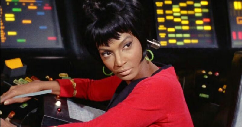 Star Trek al fin alcanza la profundidad de Battlestar Galactica con la evolución del personaje de Uhura