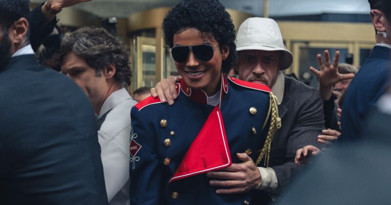 La Relación Profunda entre Michael Jackson y su Guardaespaldas en el Biopic que Está Rompiendo Esquemas
