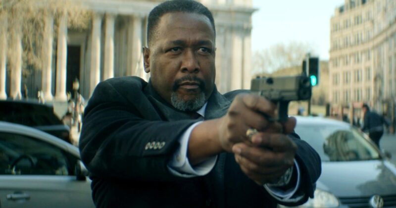 El thriller de espionaje R-rated de Prime Video que lidera el streaming pese a críticas adversas