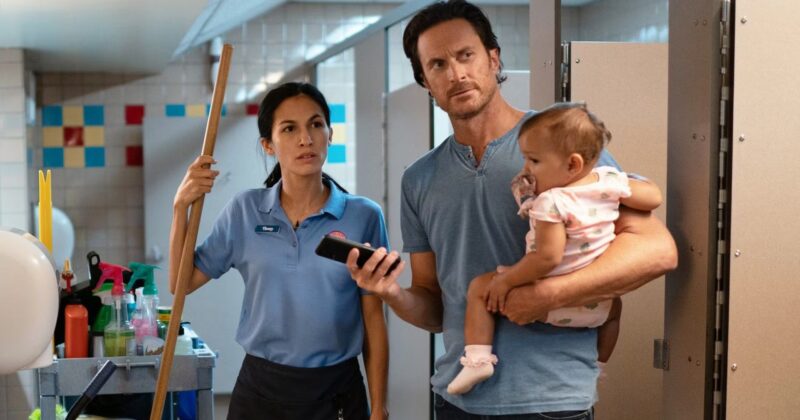 El éxito inesperado de The Cleaning Lady: ¿Por qué este drama criminal resurgió en Netflix?