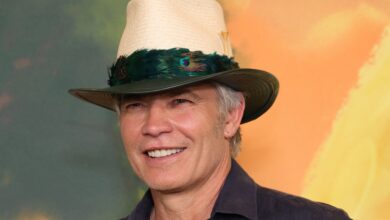 Timothy Olyphant Lidera el Thriller Intrigante ‘Over Your Dead Body’ con Buen Debut en Rotten Tomatoes