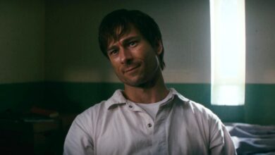 Glen Powell y su papel en la trama de Jurassic World para Netflix: el futuro ideal del actor en la saga de ciencia ficción