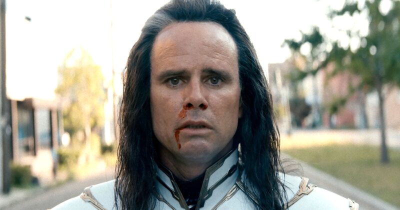 La aclamada serie I'm A Virgo con Walton Goggins queda oficialmente cancelada después de una sola temporada en Prime Video
