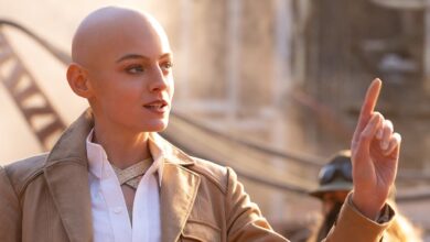 Emma Corrin propone revivir a Cassandra Nova en el MCU con un toque de comedia y lazos fraternales