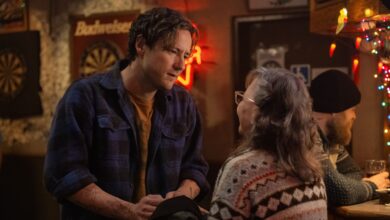 Remarkably Bright Creatures de Netflix: cómo transformaron la historia de Cameron para una narrativa más profunda y humana