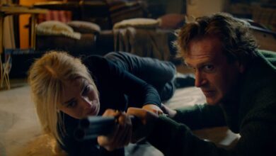Over Your Dead Body: Combate y Caos en una Comedia de Acción con Jason Segel y Samara Weaving