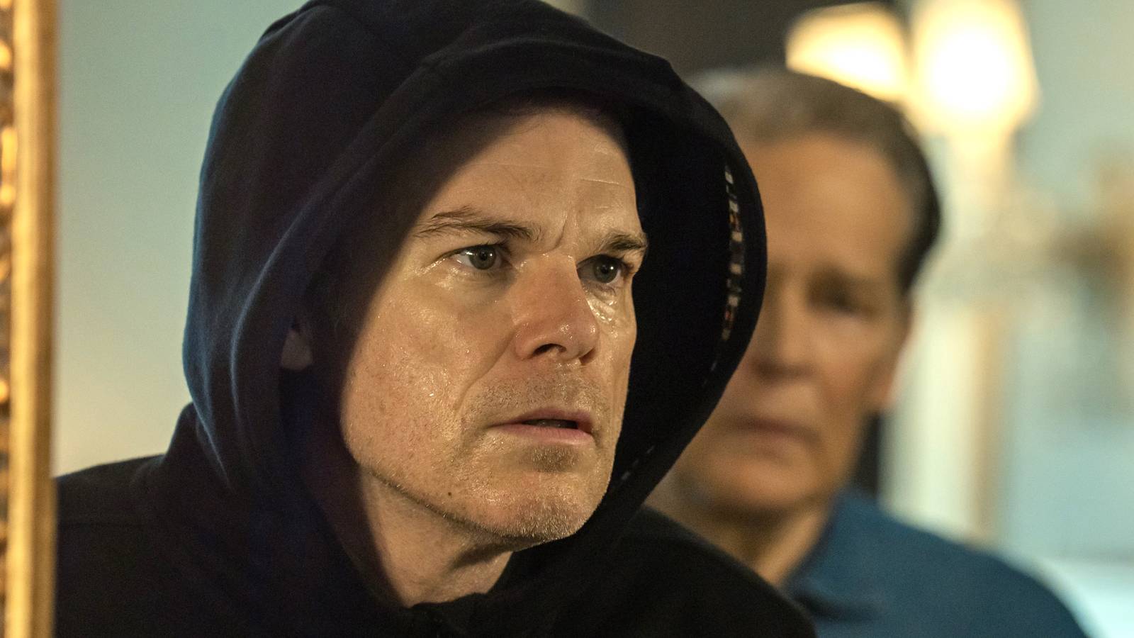 Michael C Hall y James Remar en Dexter: Resurrection