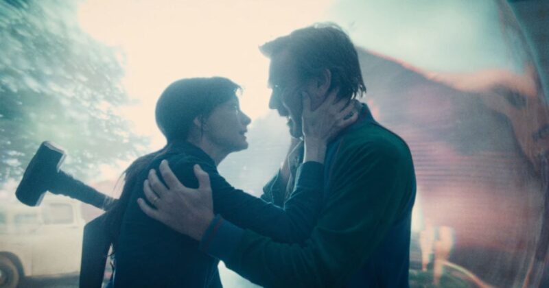 La invasión prehistórica en el tráiler de The End of Oak Street: acción, suspense y dinosaurios en plena ciudad