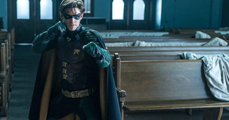 La Segunda Temporada de Batman: Caped Crusader Revela el Nuevo Diseño de Robin con un Homenaje a Adam West