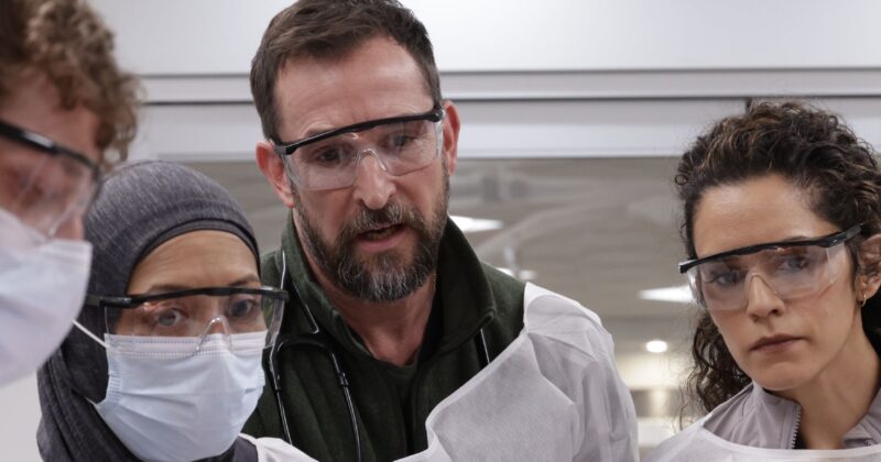 Los 101 Casos Médicos de la Temporada 2 de The Pitt: Un Análisis Detallado del Dr. Robby y su Equipo