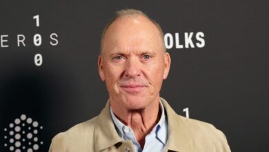 El clásico de aventuras de Michael Keaton regresa a las salas: 'Cars' vuelve a acelerar tras dos décadas