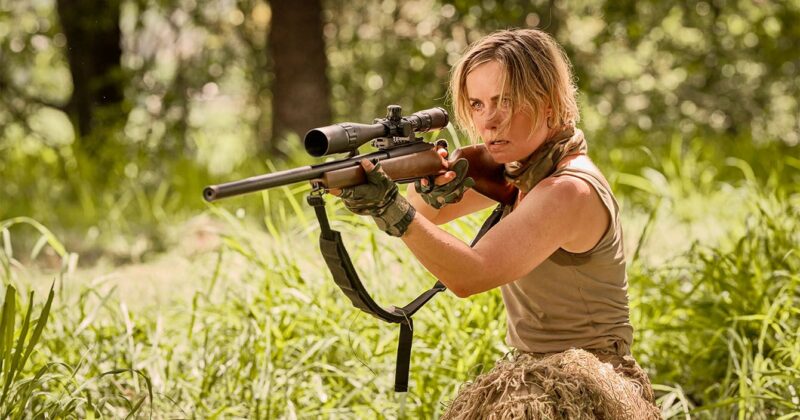 Seven Snipers: Un thriller de francotiradores que apunta alto pero falla en el blanco