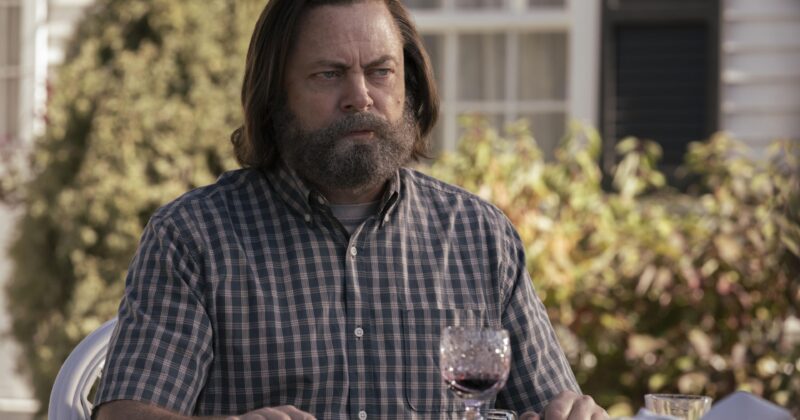 Nick Offerman demuestra todo su rango actoral en 'Margo's Got Money Troubles', superando su emblemática actuación en 'The Last of Us'