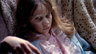Mike Flanagan concluye la filmación del esperado reinicio de El Exorcista con Scarlett Johansson