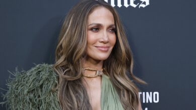 Jennifer Lopez triunfa en Netflix con la comedia romántica para adultos 'Office Romance'